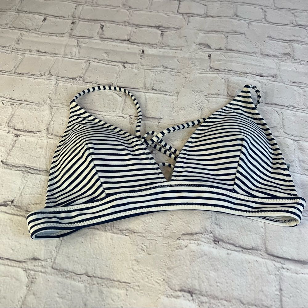 Cupshe Blue and White Bikini Top size small